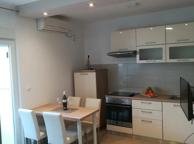 Apartment Leonora